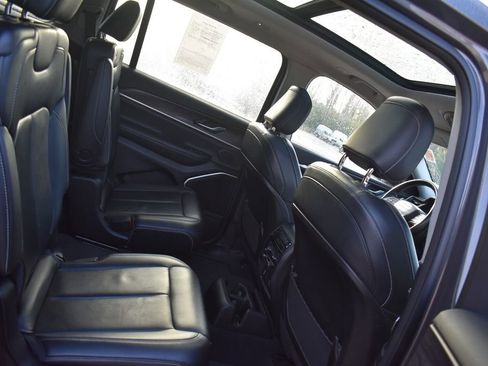 Used 2022 Jeep Grand Cherokee L Limited image 20