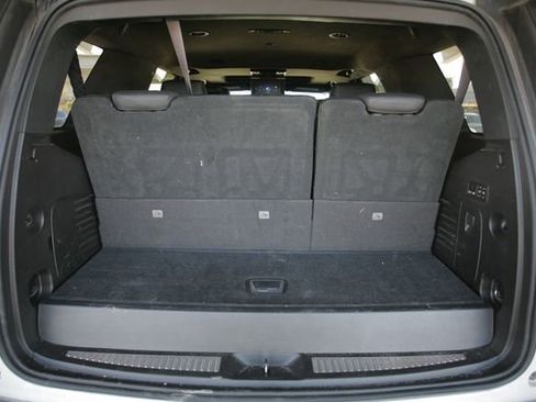 Used 2017 Cadillac Escalade Platinum image 37