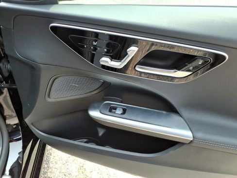 Used 2025 Mercedes-Benz C 300 4MATIC Sedan image 26