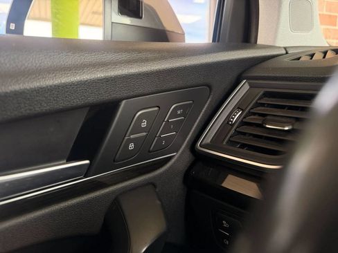 Used 2020 Audi Q5 2.0T Premium Plus AWD/4WD image 30