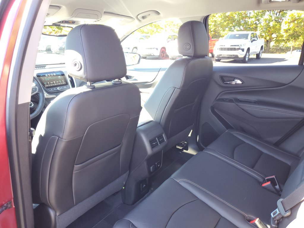 Used 2018 Chevrolet Equinox Premier FWD image 29