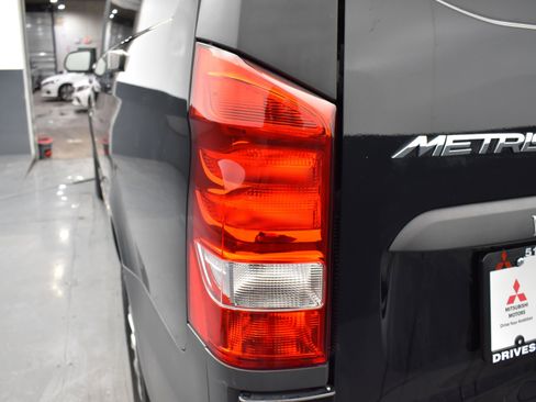 Used 2022 Mercedes-Benz Metris image 7