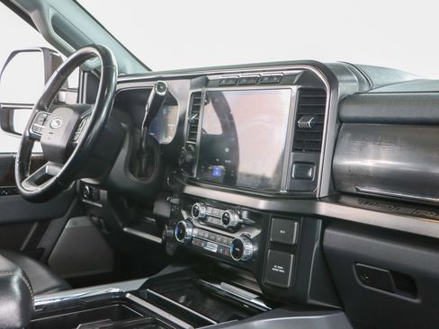 Used 2024 Ford F250 Lariat w/ Lariat Ultimate Package AWD/4WD image 29