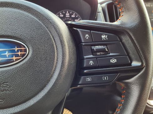 Certified 2025 Subaru Crosstrek 2.5i Limited w/ Crosstrek Mirror Package image 16