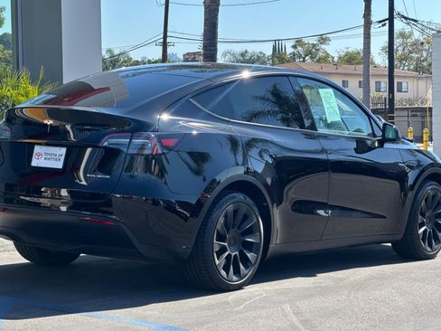 Used 2021 Tesla Model Y Long Range image 5
