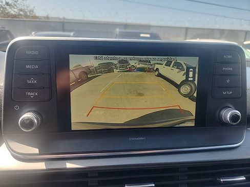 Used 2020 Kia Telluride LX FWD image 23