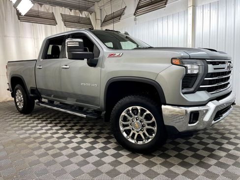 Certified 2025 Chevrolet Silverado 2500 LTZ w/ LTZ Plus Package AWD/4WD image 54