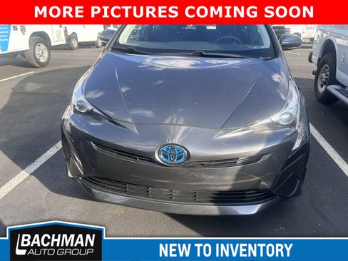 Used 2017 Toyota Prius Two image 3
