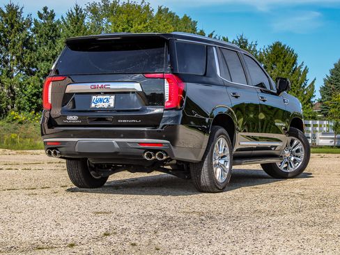 Used 2024 GMC Yukon Denali AWD/4WD image 9