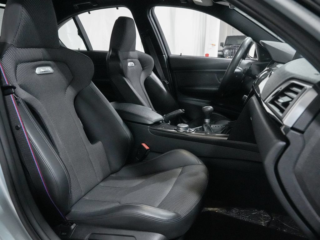 Used 2017 BMW M3 RWD image 22