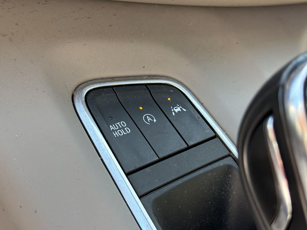 Used 2023 Cadillac Escalade Sport Platinum AWD/4WD image 39