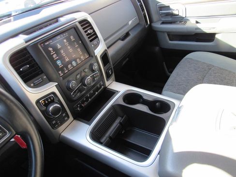 Used 2016 RAM 1500 Big Horn image 32