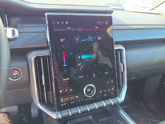 Used 2025 GMC Acadia Elevation AWD/4WD image 26