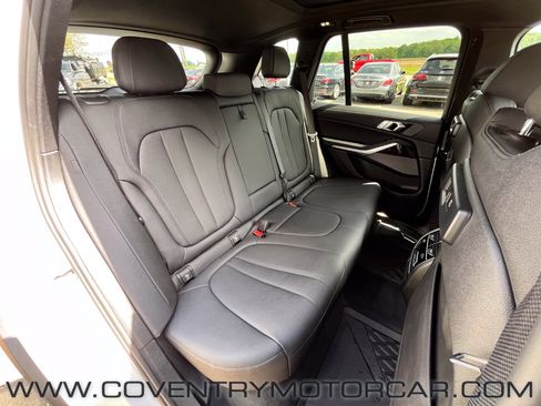 Used 2021 BMW X5 xDrive40i w/ Premium Package image 37