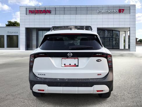 New 2026 Nissan Kicks SR FWD image 4