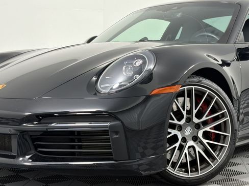 Certified 2022 Porsche 911 Turbo AWD/4WD image 12