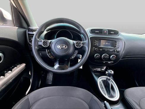 Used 2016 Kia Soul w/ Convenience Package FWD image 6