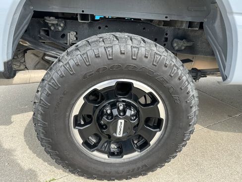 Used 2025 Ford F350 Lariat w/ Tremor Off-Road Package AWD/4WD image 31