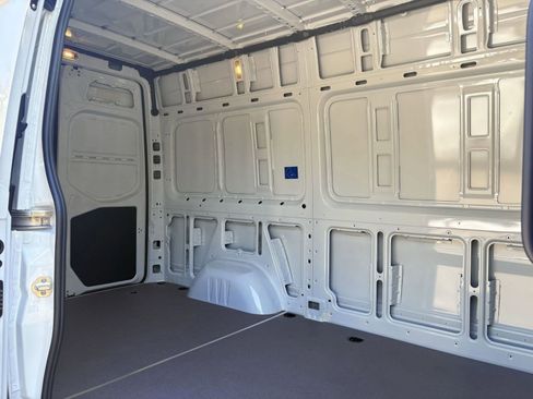 New 2025 Mercedes-Benz Sprinter 2500 image 24