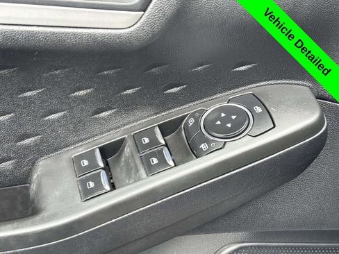 Used 2020 Ford Escape SE image 10