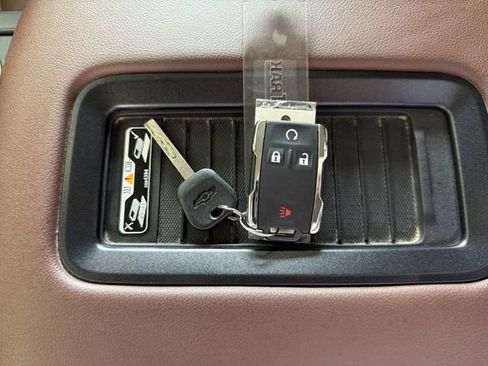 Used 2016 Chevrolet Silverado 2500 High Country w/ Duramax Plus Package AWD/4WD image 34