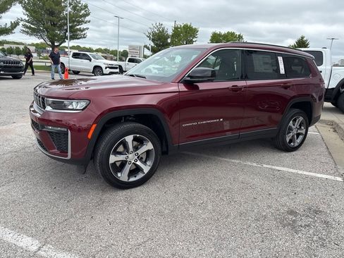New 2026 Jeep Grand Cherokee L Limited AWD/4WD image 15