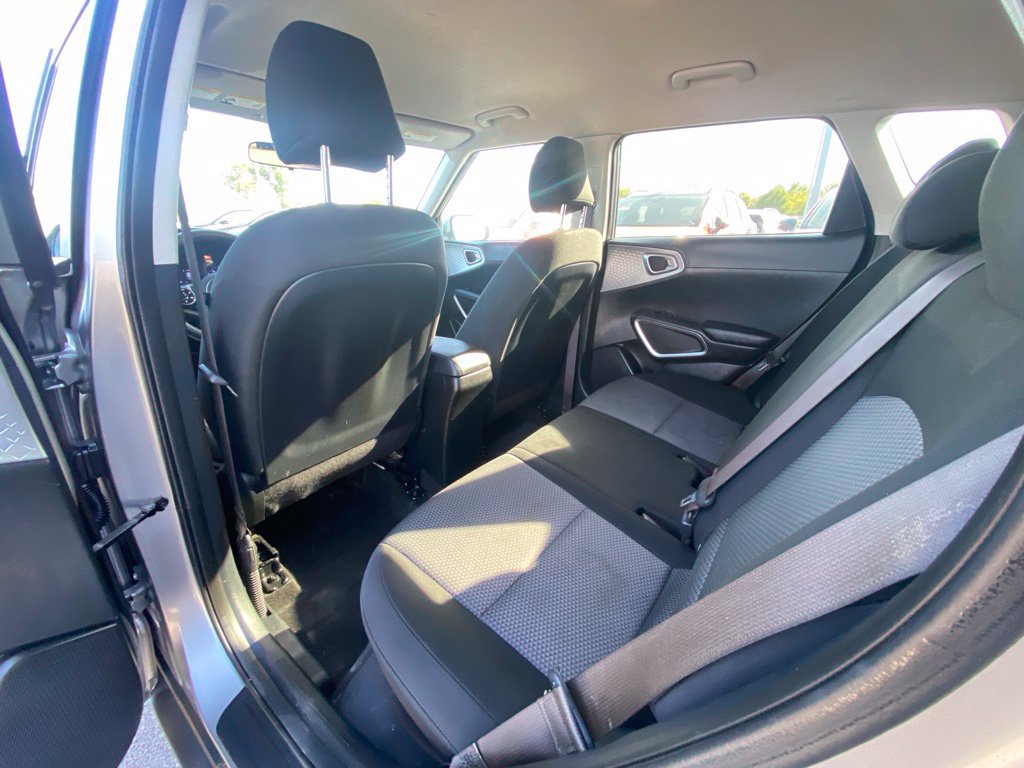 Used 2022 Kia Soul LX w/ Technology Package FWD image 24