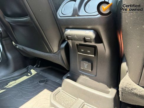 Certified 2022 Jeep Wrangler Unlimited Sahara AWD/4WD image 31