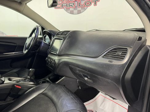 Used 2015 Dodge Journey Crossroad w/ Flexible Seating Group AWD/4WD image 12