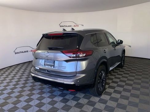Used 2025 Nissan Rogue Platinum w/ Tech Package AWD/4WD image 11