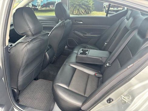 Used 2019 Nissan Altima 2.5 SR FWD image 14