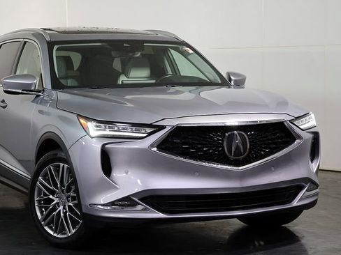 Used 2023 Acura MDX SH-AWD w/ Advance Package image 6