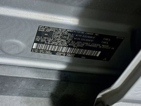 Used 2020 Toyota RAV4 LE w/ Carpet Mat Package image 12