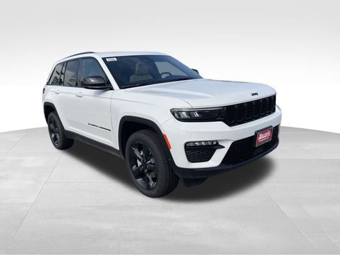 New 2025 Jeep Grand Cherokee Limited w/ Black Appearance Package image 8