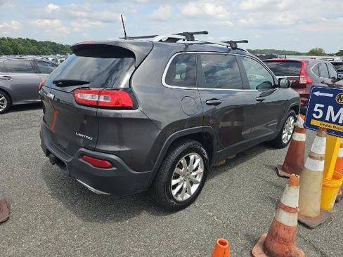 Used 2017 Jeep Cherokee Limited AWD/4WD image 3