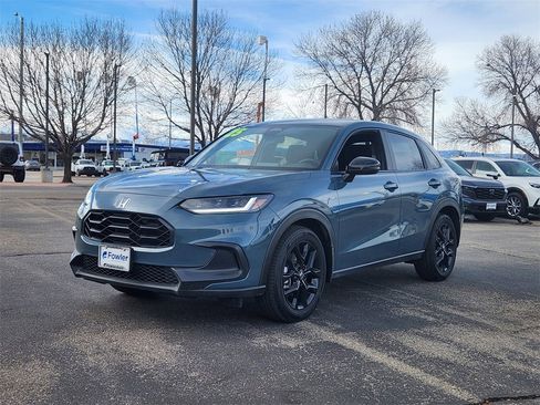 Used 2025 Honda HR-V Sport image 2