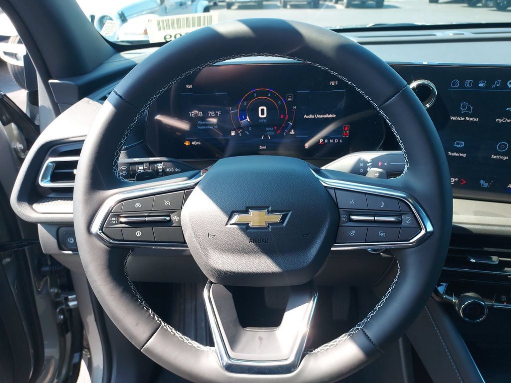 New 2027 Chevrolet Traverse LT w/ LPO, Floor Liner Package FWD image 17