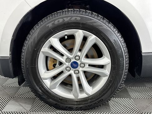 Used 2019 Ford Edge SEL w/ Cold Weather Package image 37