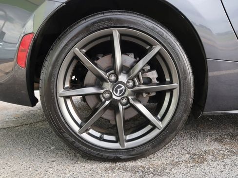 Used 2017 MAZDA MX-5 Miata Club image 46