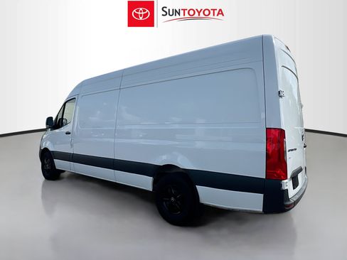 Used 2025 Mercedes-Benz Sprinter 2500 image 6