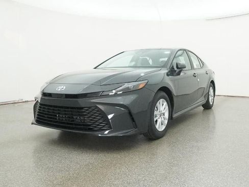 New 2026 Toyota Camry LE image 32