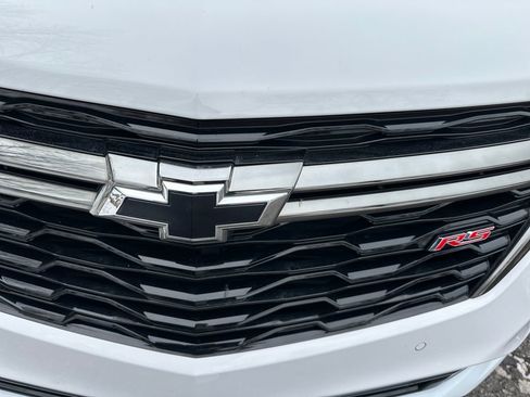 Used 2022 Chevrolet Equinox RS image 34