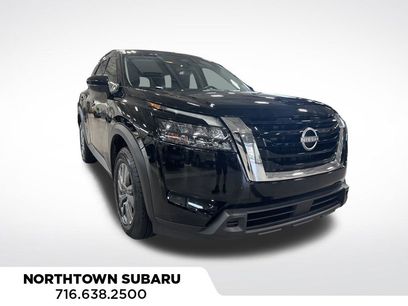 Used 2025 Nissan Pathfinder SV