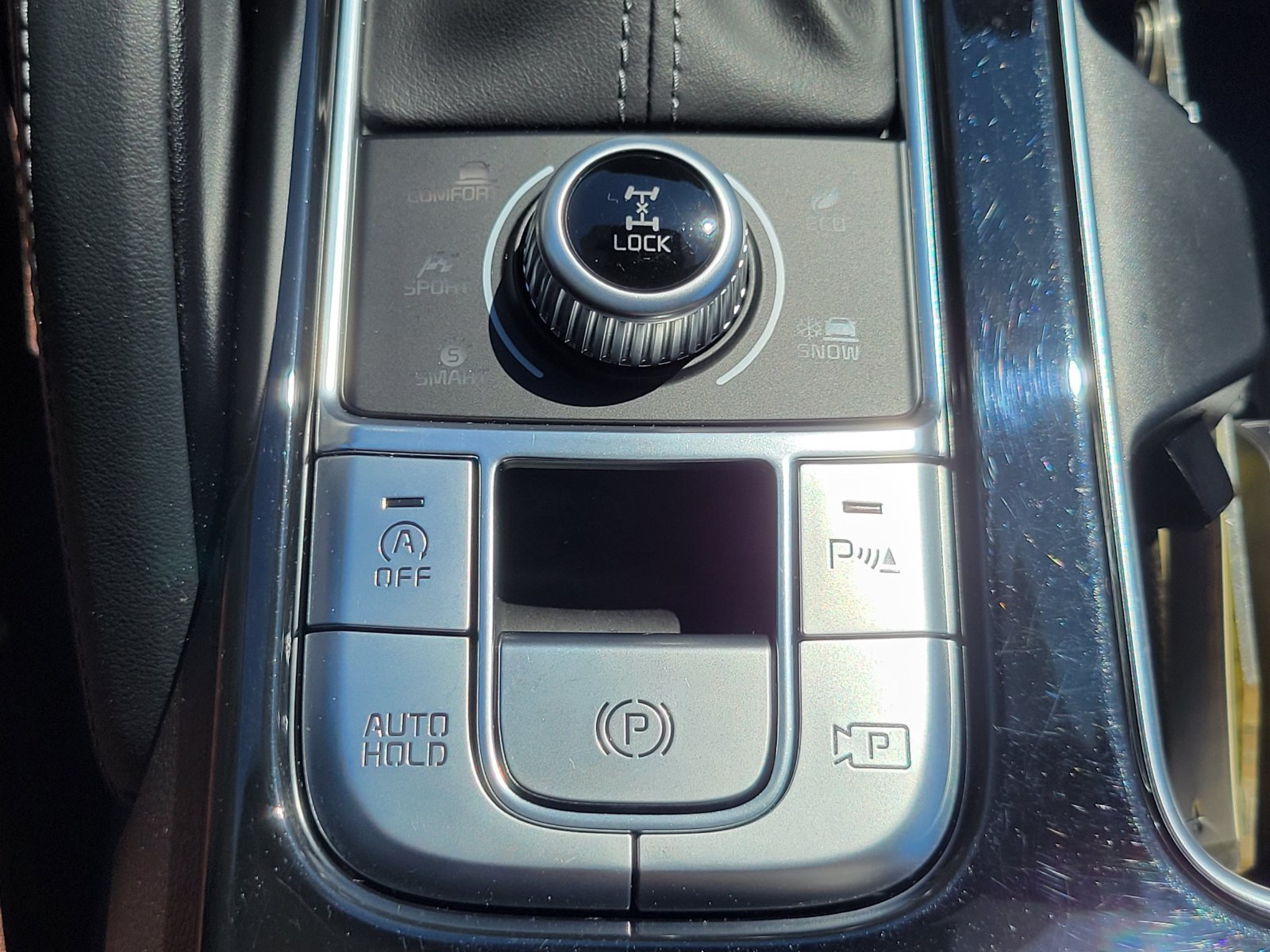 Certified 2024 Kia Telluride SX Prestige AWD/4WD image 25
