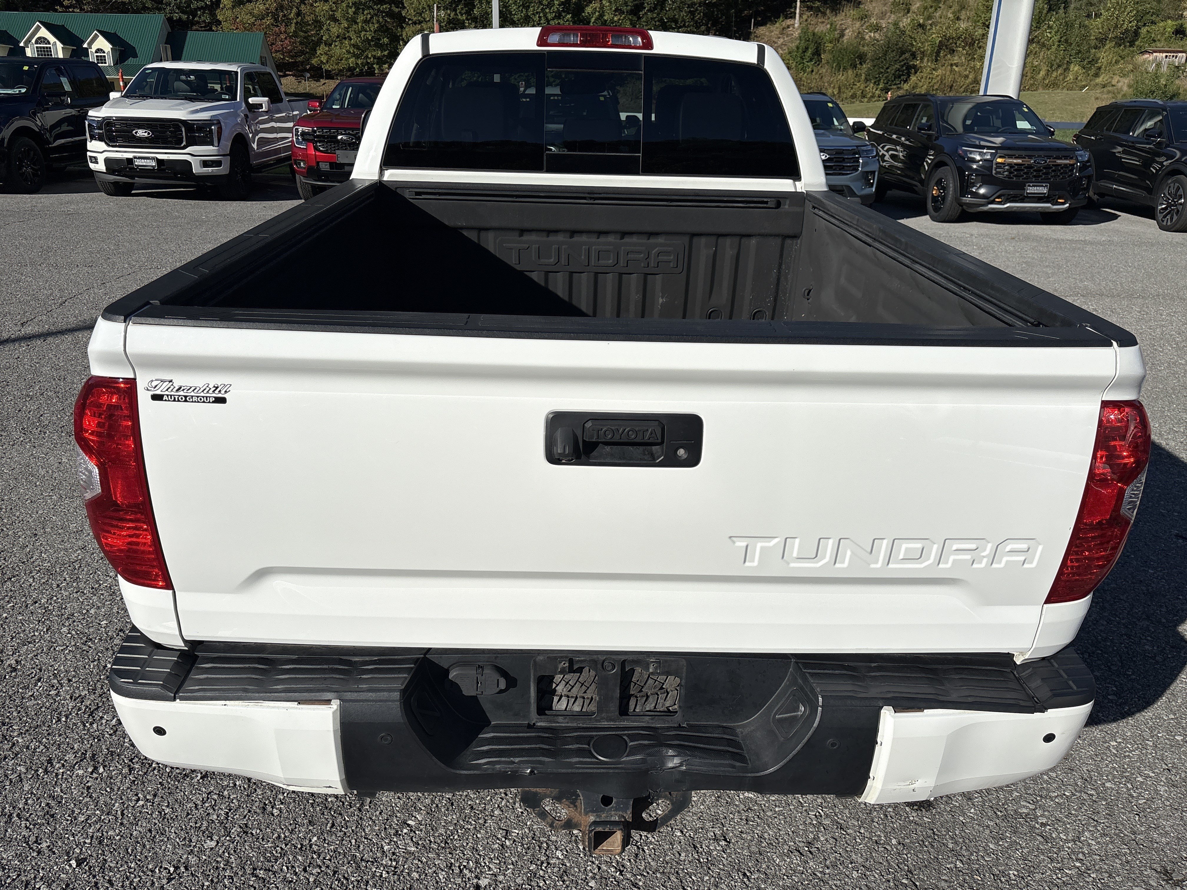Used 2019 Toyota Tundra Limited w/ Limited Premium Package AWD/4WD image 5