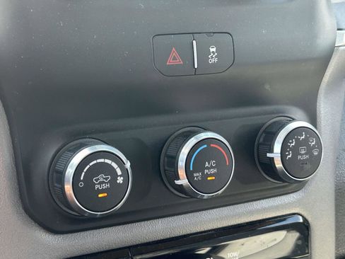 Used 2019 RAM 2500 Big Horn AWD/4WD image 21