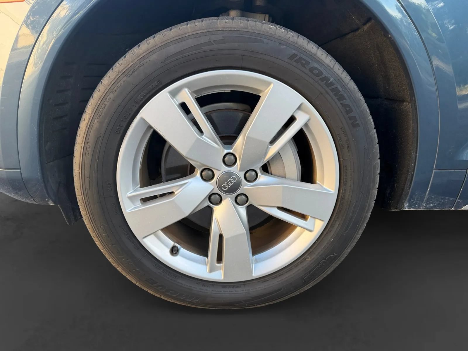 Used 2018 Audi Q5 2.0T Premium AWD/4WD image 9