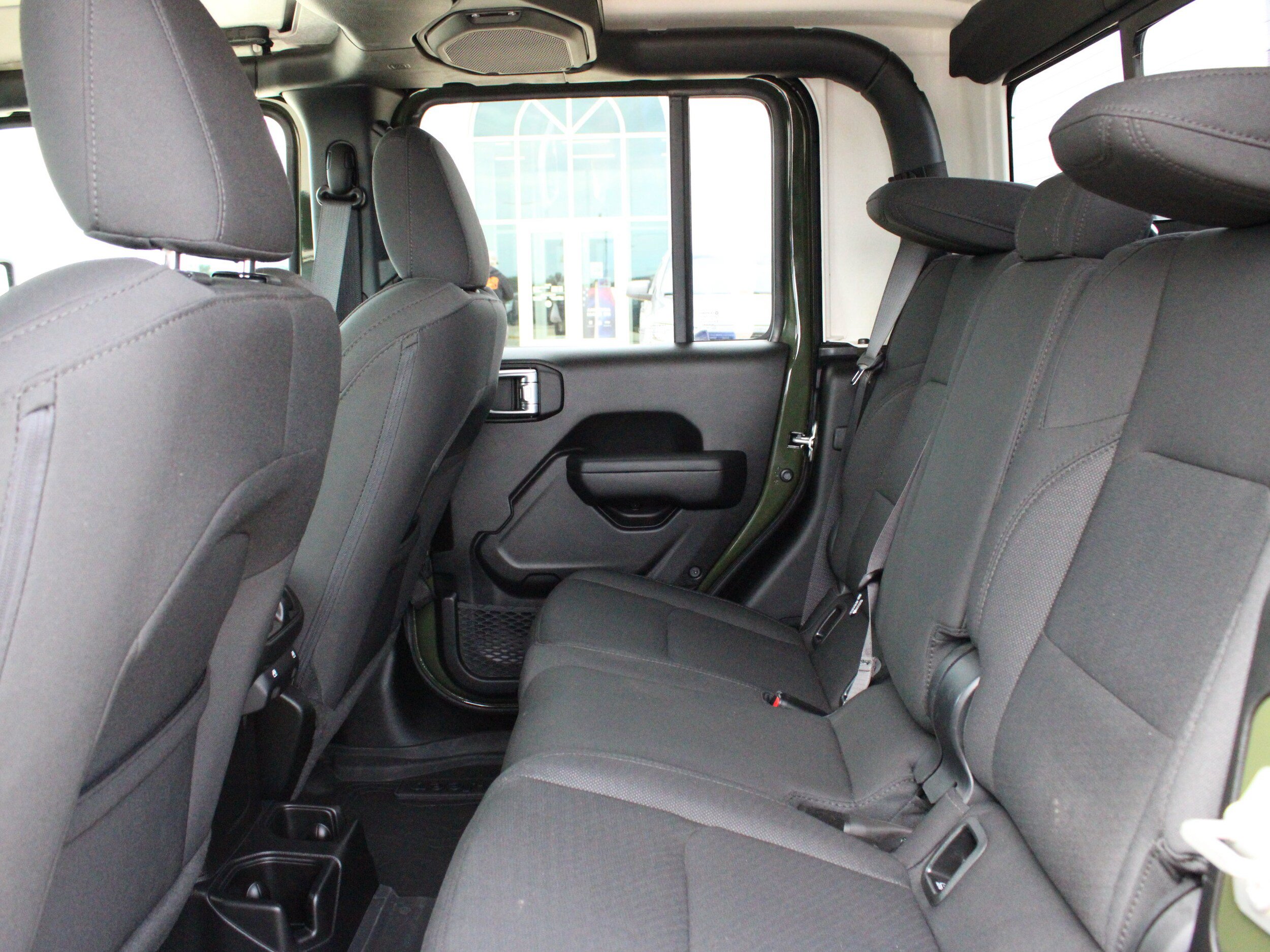 Used 2023 Jeep Gladiator Sport AWD/4WD image 37