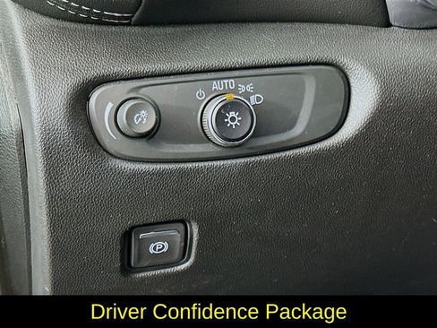 Used 2024 Chevrolet Blazer LT w/ Convenience Package image 15