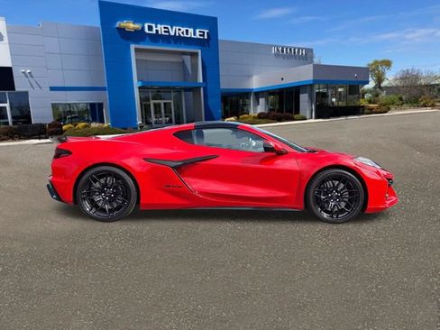 Used 2023 Chevrolet Corvette Z06 RWD image 27